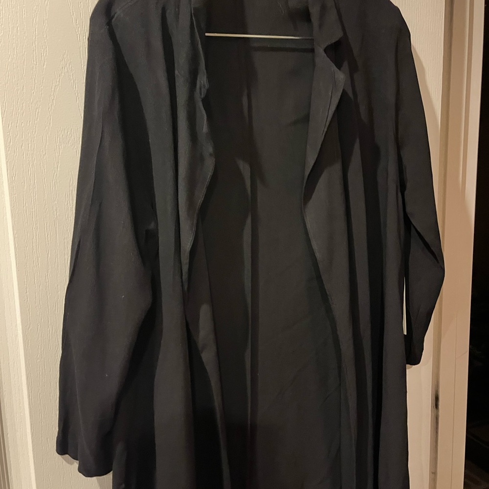 BNW lightweight cardigan color black size L